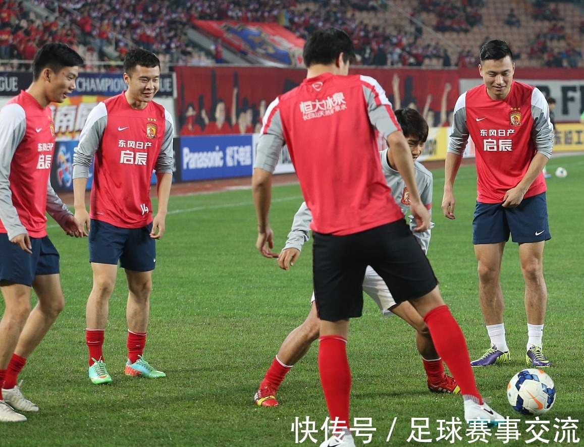 官方：西甲宣布与上海海港合作，协助球员教练培训和球队管理（西甲官宣携手上海海港，共同推进球员与教练培训及球队管理）