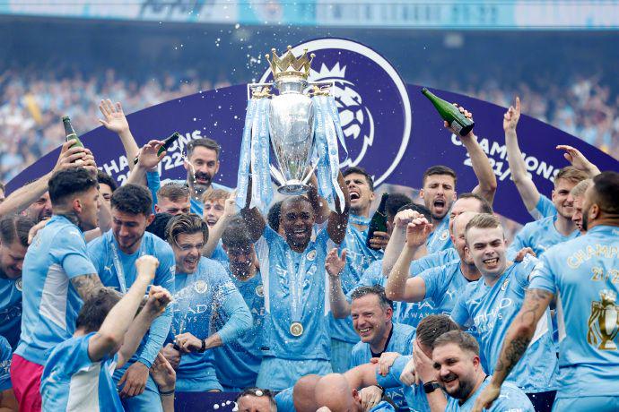 东体：蒯纪闻的伤势情况目前来看不至于像外界传得那么严重（东体：目前看，蒯纪闻伤情不如外界传闻般严重）