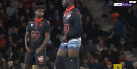 喀麦隆队表现强势