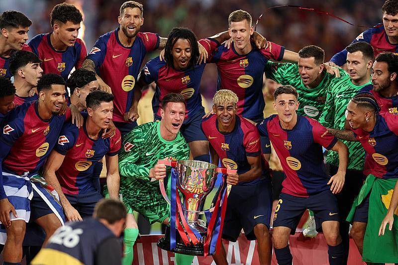 法尔克：可以确认拜仁1月不会签下任何球员，在考虑出售博埃（法尔克：确认拜仁冬窗零引援，正考虑出售博埃）