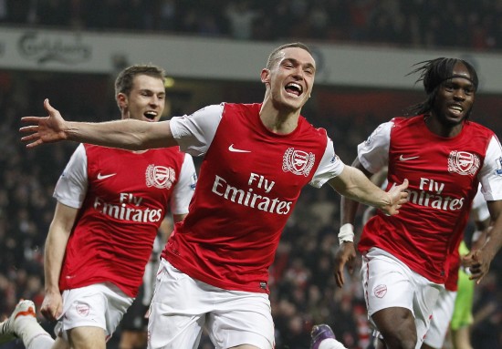 卡尔vs弗赖堡数据：传射建功，完成4次过人+3次抢断（卡尔对阵弗赖堡数据：传射齐发，4次过人与3次抢断）