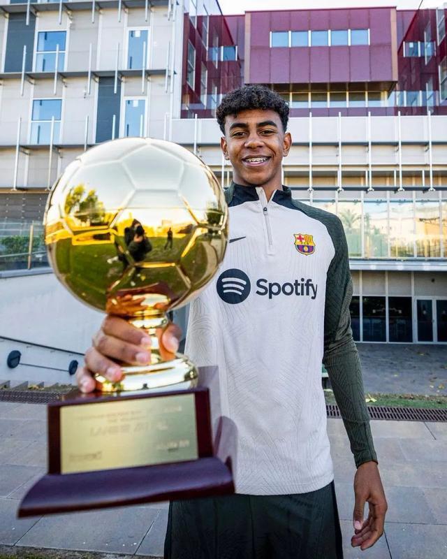 感人！中超金靴已能用中文交流：想加入国足，不要安家费！（中超金靴已能用中文沟通：盼加盟国足，称无需安家费）