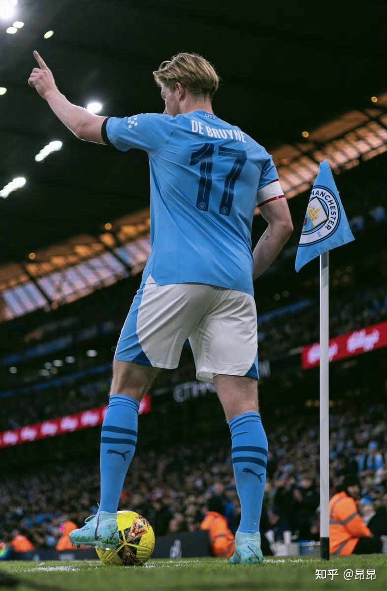 2亿欧元天价吓退巴萨！阿尔瓦雷斯转会悬了，三大原因揭秘（2亿欧要价令巴萨却步，阿尔瓦雷斯转会生变：三大关键原因揭晓）