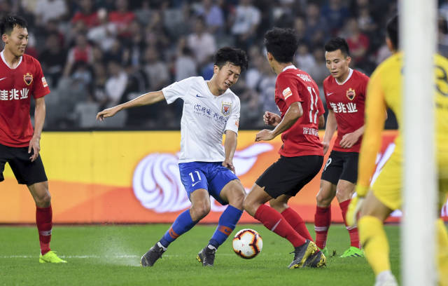 约纳坦-塔：上半场我们表现出色，下半场则是大家共同忍耐（约纳坦-塔：上半场发挥亮眼，下半场全队一起挺住）