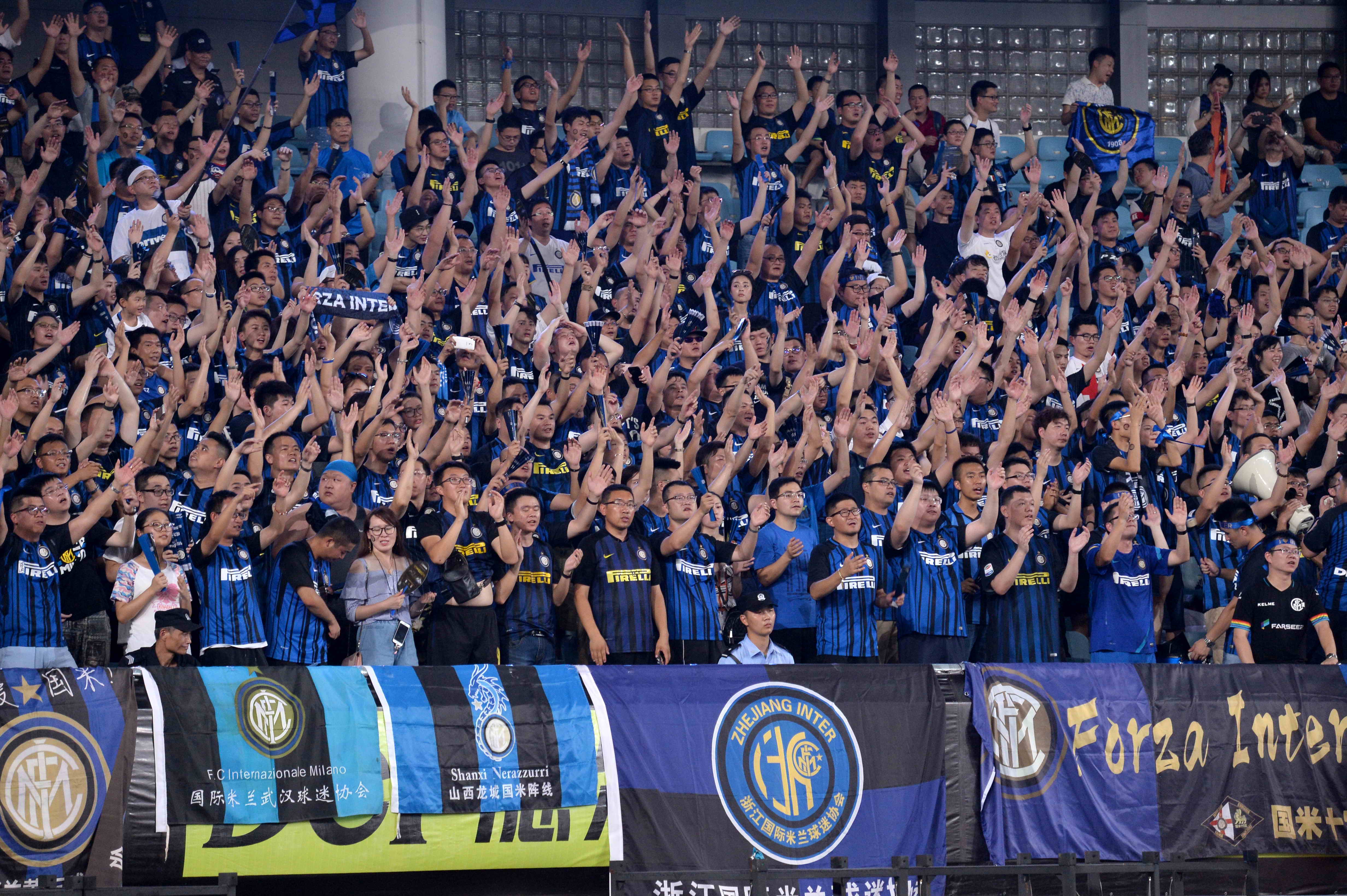 佩杜拉：国米没有冬窗签邓弗里斯替补的计划，会等恩里克适应（佩杜拉：国米冬窗不引邓弗里斯替补，耐心等待恩里克适应）