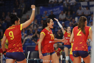 辽宁男篮王哲林末节关键得分（王哲林末节贡献关键分助辽宁男篮）