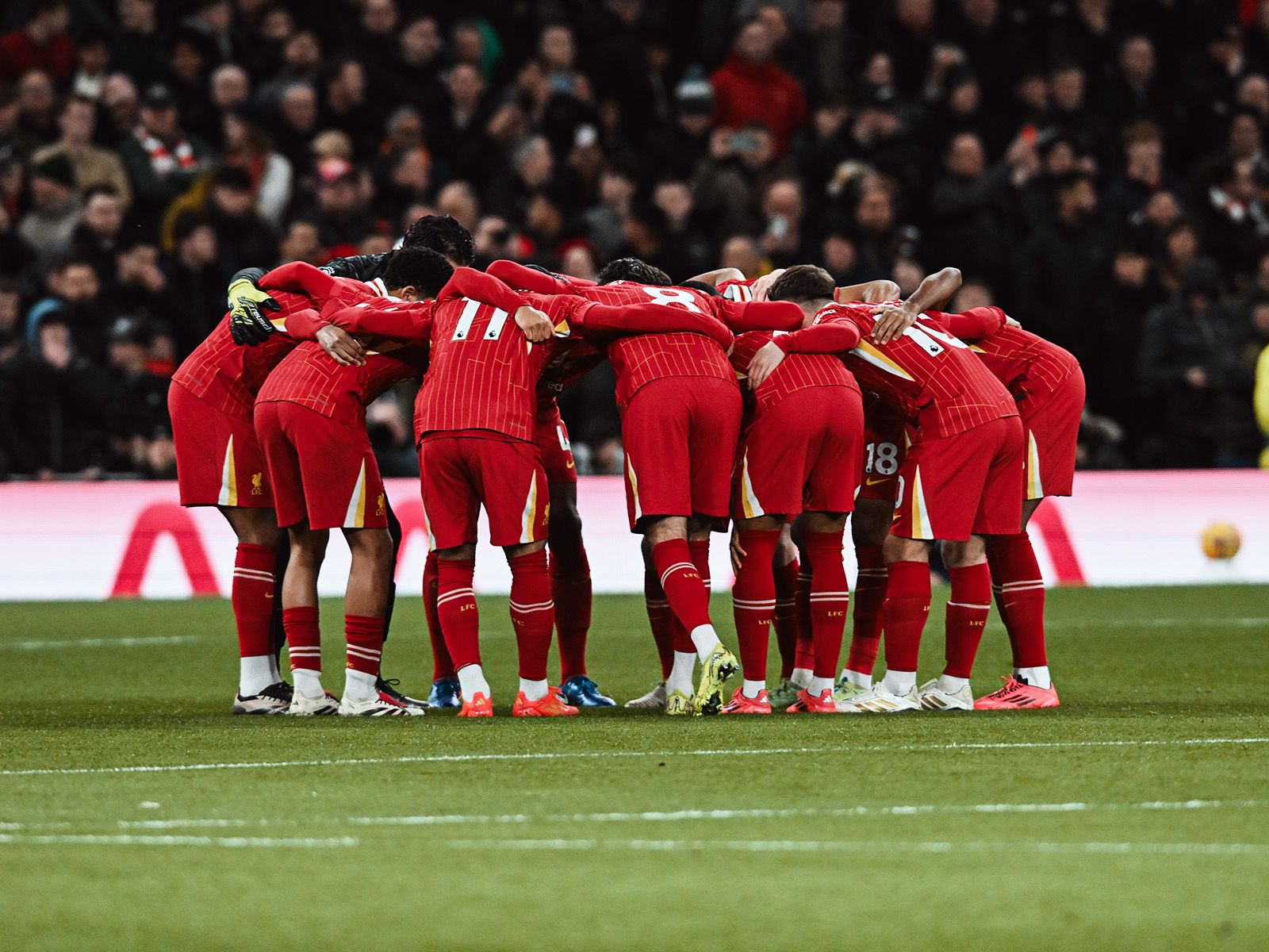 记者：韩鹏仍是泰山主帅，但俱乐部需要找个名义上的“主帅”（记者称韩鹏仍掌泰山帅印，俱乐部或另觅挂名主帅）