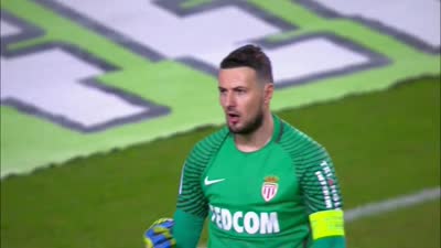 勇士上半场只得34分，创队史第四低的半场得分（勇士半场仅34分，创队史半场得分第4低）