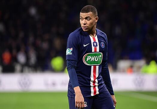 世界杯会只带一个中锋吗？图赫尔：有可能，但我不认为会发生（世界杯只带一名中锋？图赫尔：有可能，但我认为不太会）