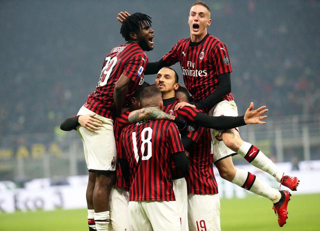 记者：拉什福德请假是个人原因并未受伤，明日就能回归训练（记者：拉什福德因个人事务请假并无伤情，明日即可归队训练）