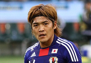 赫塔菲铁血防守令人窒息（赫塔菲铜墙铁壁的防线让对手喘不过气）