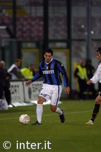 里程碑！哈兰德连续11场国家队破门，追平63年前纪录（哈兰德国家队11连场进球，追平尘封63年纪录）