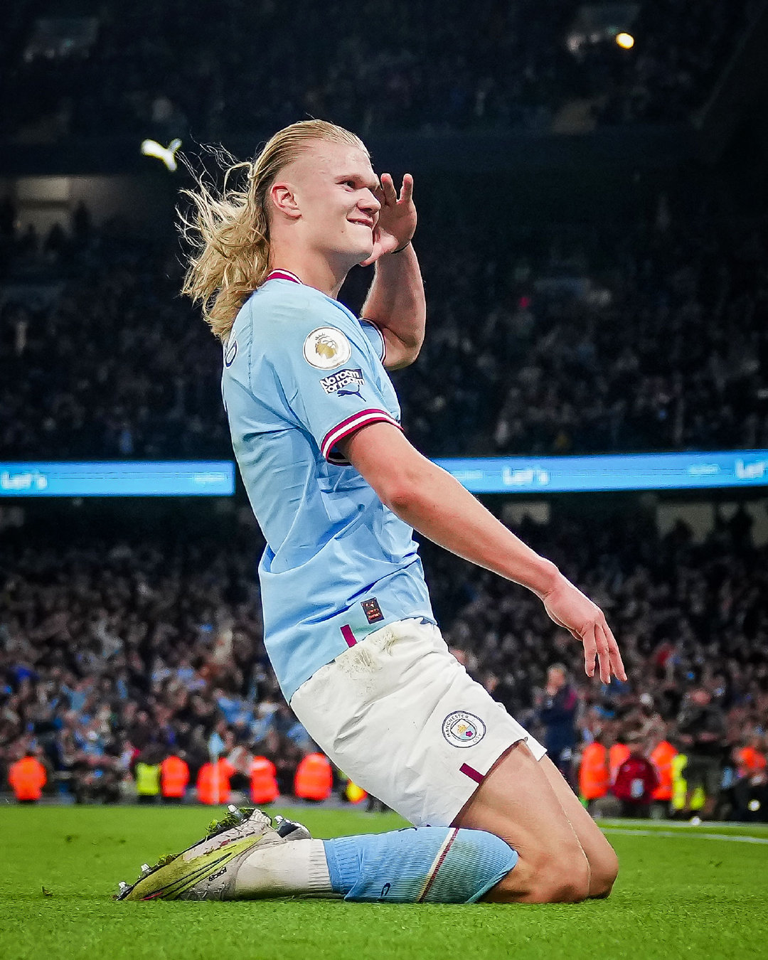 主裁：夸安萨拉拽丘库埃梅卡没判罚？这是极轻微、无效的拉拽（主裁解释未判罚夸安萨拉拽丘库埃梅卡：拉拽极轻微且无实质影响）